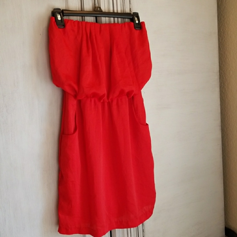 Strapless dress